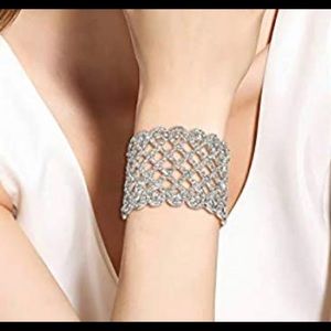 Art Deco Love Knot Stretch Bracelet - Crystal